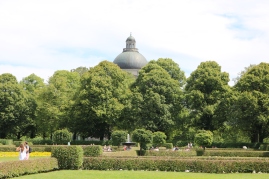 Bayerische Staatskanzlei from Hofgarten